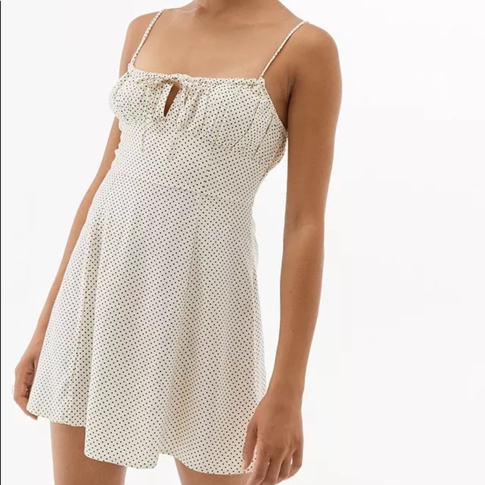 UO Kamaryn Dotted Tie-Front Dress size small